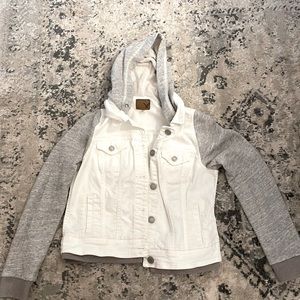 American eagle jean jacket with hood